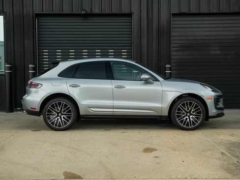 New 2025 Porsche Macan image 13