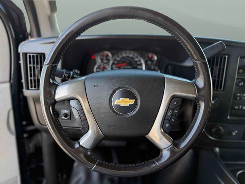 Used 2018 Chevrolet Express 2500 w/ Driver Convenience Package RWD image 14