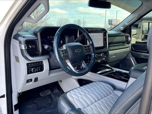 Used 2024 Ford F450 Limited image 20