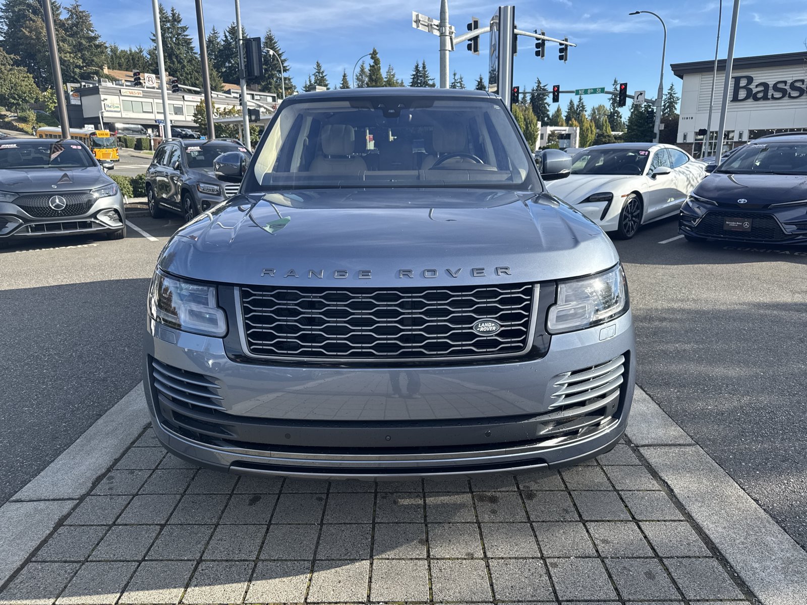 Used 2020 Land Rover Range Rover AWD/4WD image 2