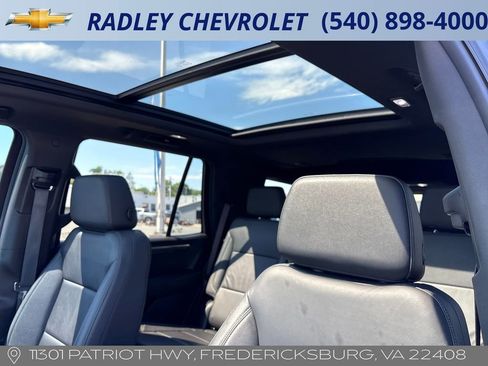 Used 2025 Chevrolet Tahoe Z71 w/ Sun And Tow Package AWD/4WD image 2