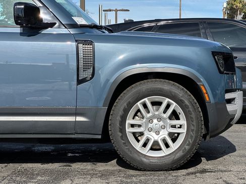 Used 2022 Land Rover Defender 110 S image 36