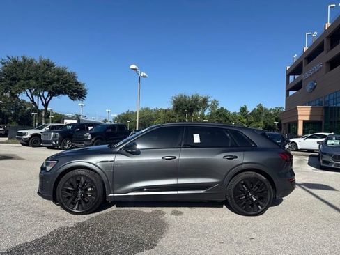 Used 2024 Audi Q8 e-tron Prestige AWD/4WD image 2