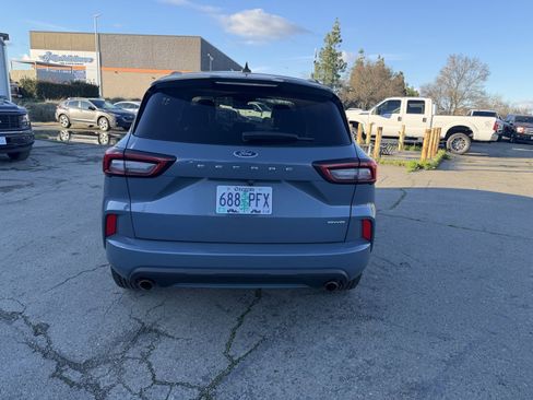 Certified 2023 Ford Escape ST-Line image 4