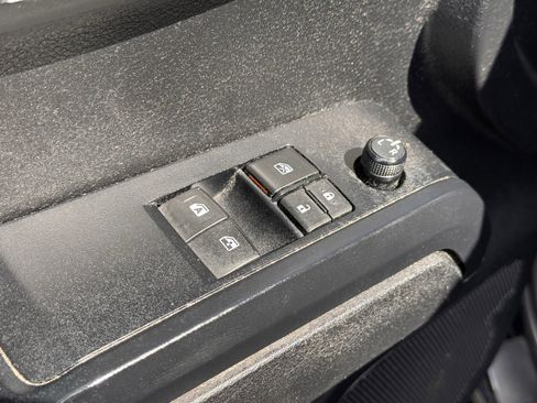 Used 2022 Toyota Tacoma SR w/ SX Package AWD/4WD image 10