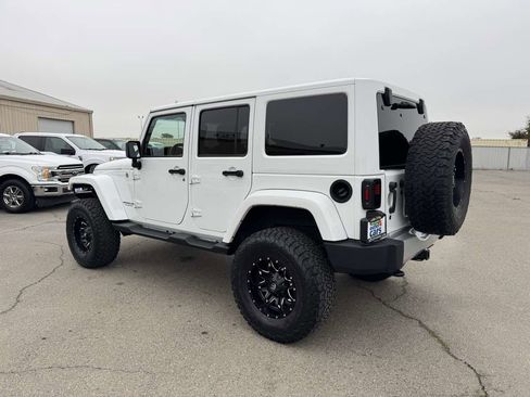 Used 2015 Jeep Wrangler Unlimited Sahara w/ Max Tow Package image 7