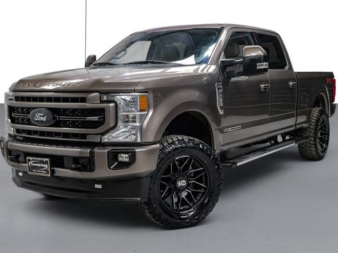 Used 2020 Ford F250 Lariat w/ Lariat Value Package AWD/4WD image 5