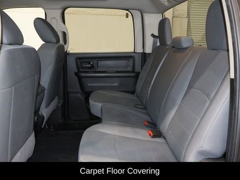 Used 2018 RAM 2500 Tradesman w/ Chrome Appearance Group image 16