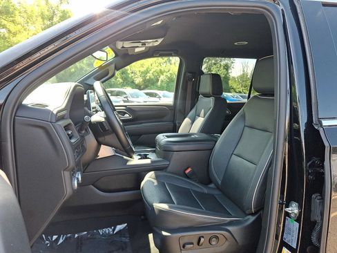 Used 2023 GMC Yukon SLT AWD/4WD image 14