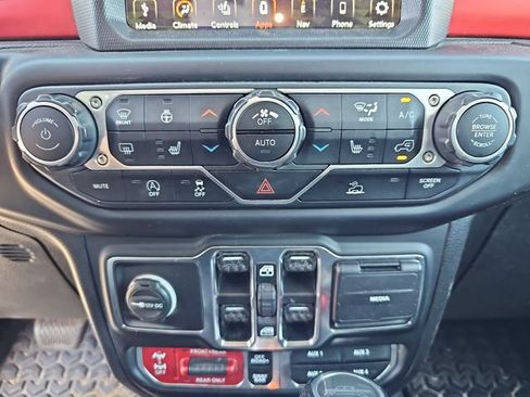 Used 2020 Jeep Gladiator Rubicon AWD/4WD image 22
