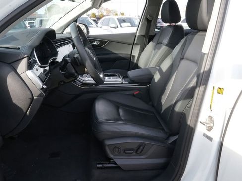 Used 2024 Audi Q7 3.0T Premium Plus image 15