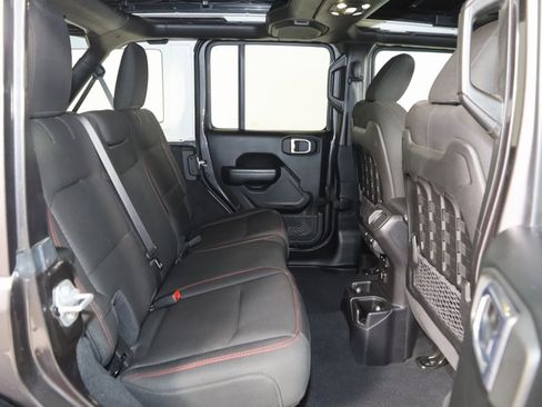 Used 2020 Jeep Wrangler Unlimited Rubicon image 15