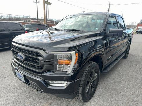 Used 2022 Ford F150 XLT w/ Equipment Group 302A High AWD/4WD image 3