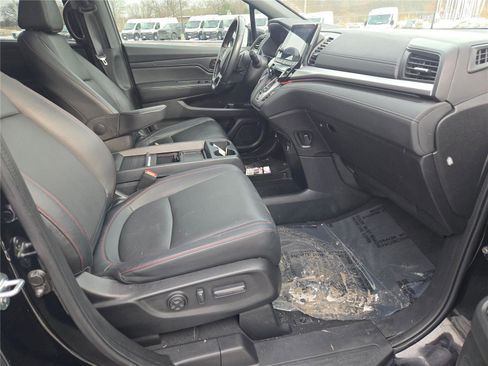 Used 2023 Honda Odyssey Sport image 7
