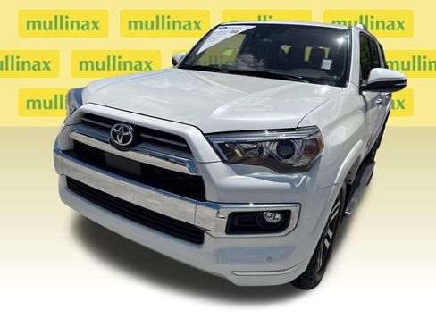Used 2021 Toyota 4Runner Limited AWD/4WD image 11