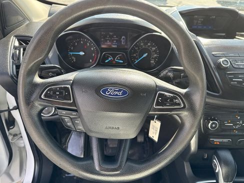 Used 2019 Ford Escape S image 14