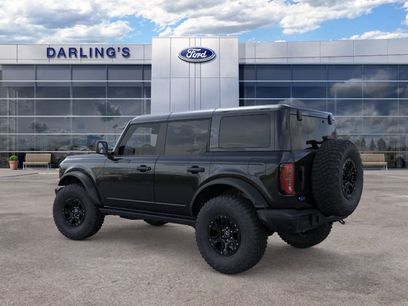 New 2026 Ford Bronco Badlands w/ Wildtrak Package