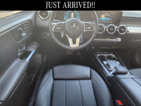 Used 2020 Mercedes-Benz GLB 250 4MATIC image 8