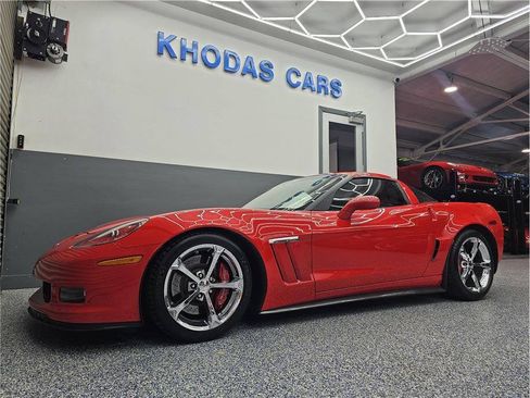 Used 2012 Chevrolet Corvette Grand Sport w/ 3LT Preferred Equipment Group RWD image 3