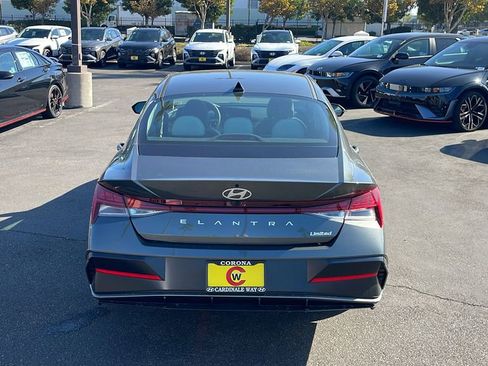 New 2026 Hyundai Elantra Limited image 8