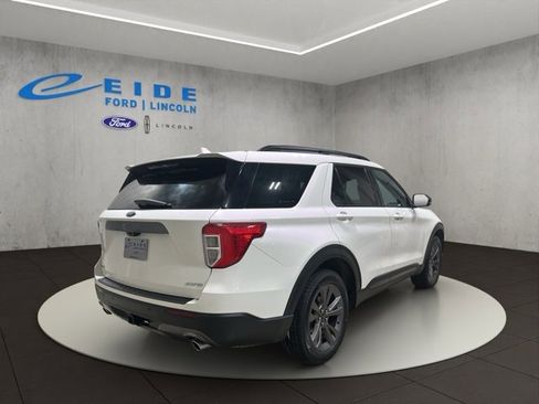 Used 2023 Ford Explorer XLT w/ Equipment Group 202A image 8