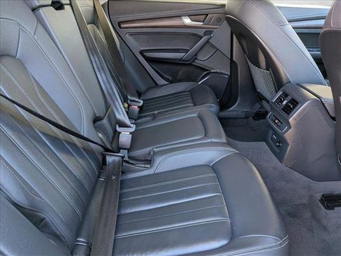 Used 2023 Audi Q5 2.0T Premium w/ Convenience Package image 21