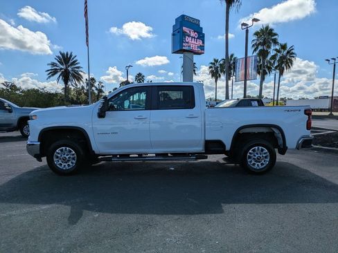 Used 2024 Chevrolet Silverado 2500 LT image 7