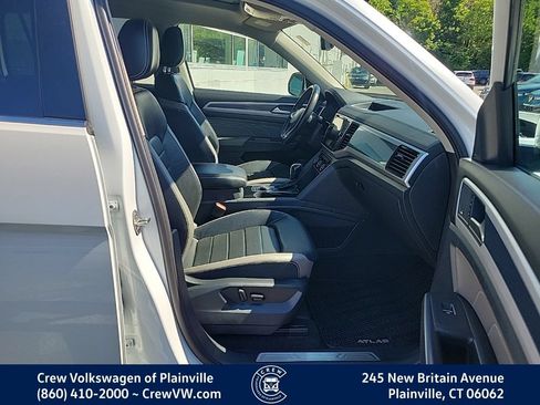 Certified 2022 Volkswagen Atlas SEL Premium AWD/4WD image 16