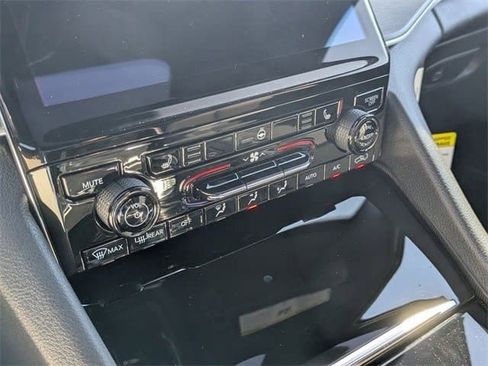New 2025 Jeep Grand Cherokee Limited RWD image 11