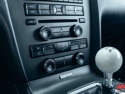 Used 2013 Ford Mustang Shelby GT500 RWD image 17