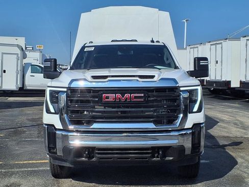 New 2025 GMC Sierra 3500 Pro w/ Convenience Package image 6