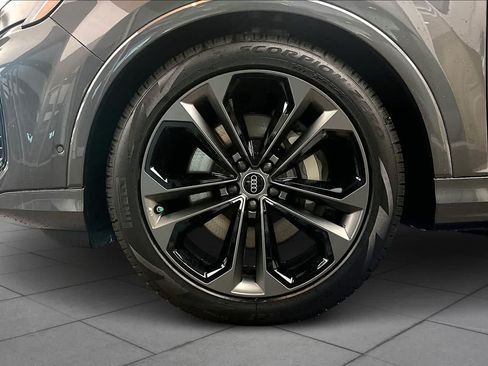 New 2026 Audi Q7 3.0T Premium Plus AWD/4WD image 11