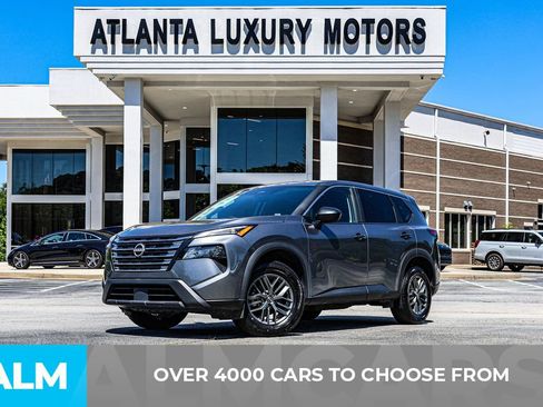 Used 2024 Nissan Rogue S FWD image 3