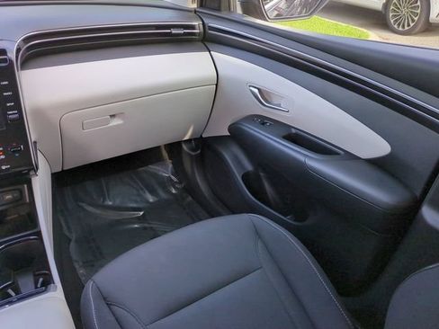 Certified 2024 Hyundai Tucson SEL FWD image 17
