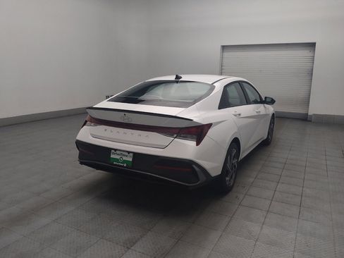 Used 2025 Hyundai Elantra Sport FWD image 9