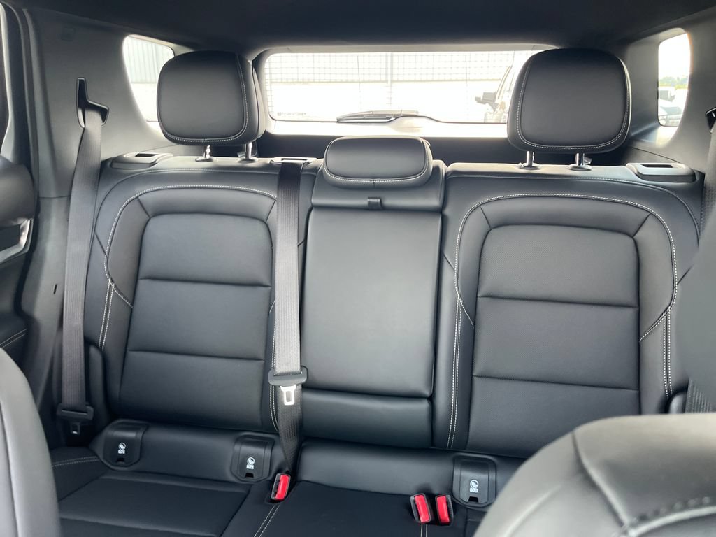 New 2027 GMC Terrain Elevation w/ Elevation Premium Package AWD/4WD image 13