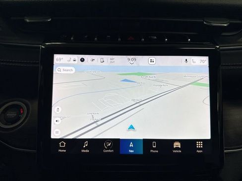 Used 2023 Jeep Grand Cherokee Limited w/ Luxury Tech Group II image 45