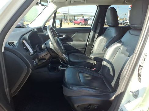 Used 2016 Jeep Renegade Limited FWD image 19