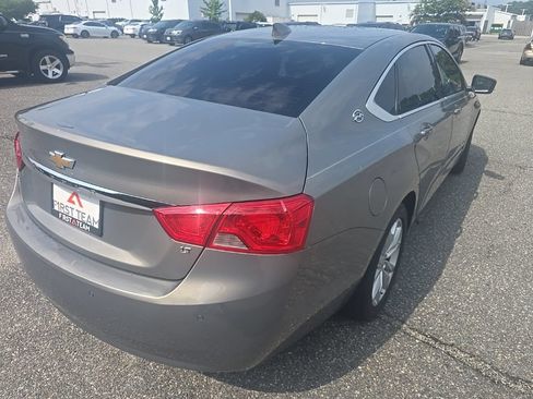 Used 2019 Chevrolet Impala LT w/ LT Leather Package FWD image 5