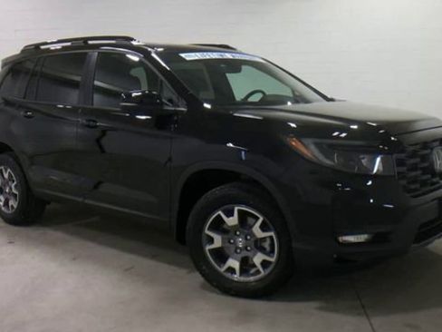 Used 2023 Honda Passport TrailSport image 5