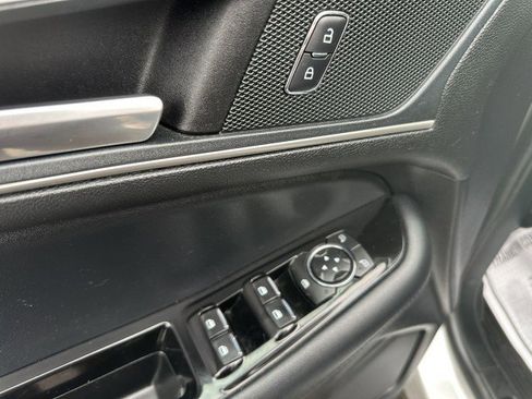 Used 2019 Ford Edge SEL w/ Equipment Group 201A image 18