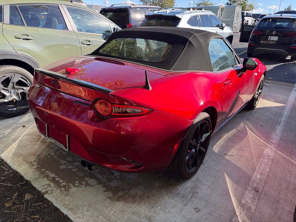 Used 2023 MAZDA MX-5 Miata Club RWD image 4