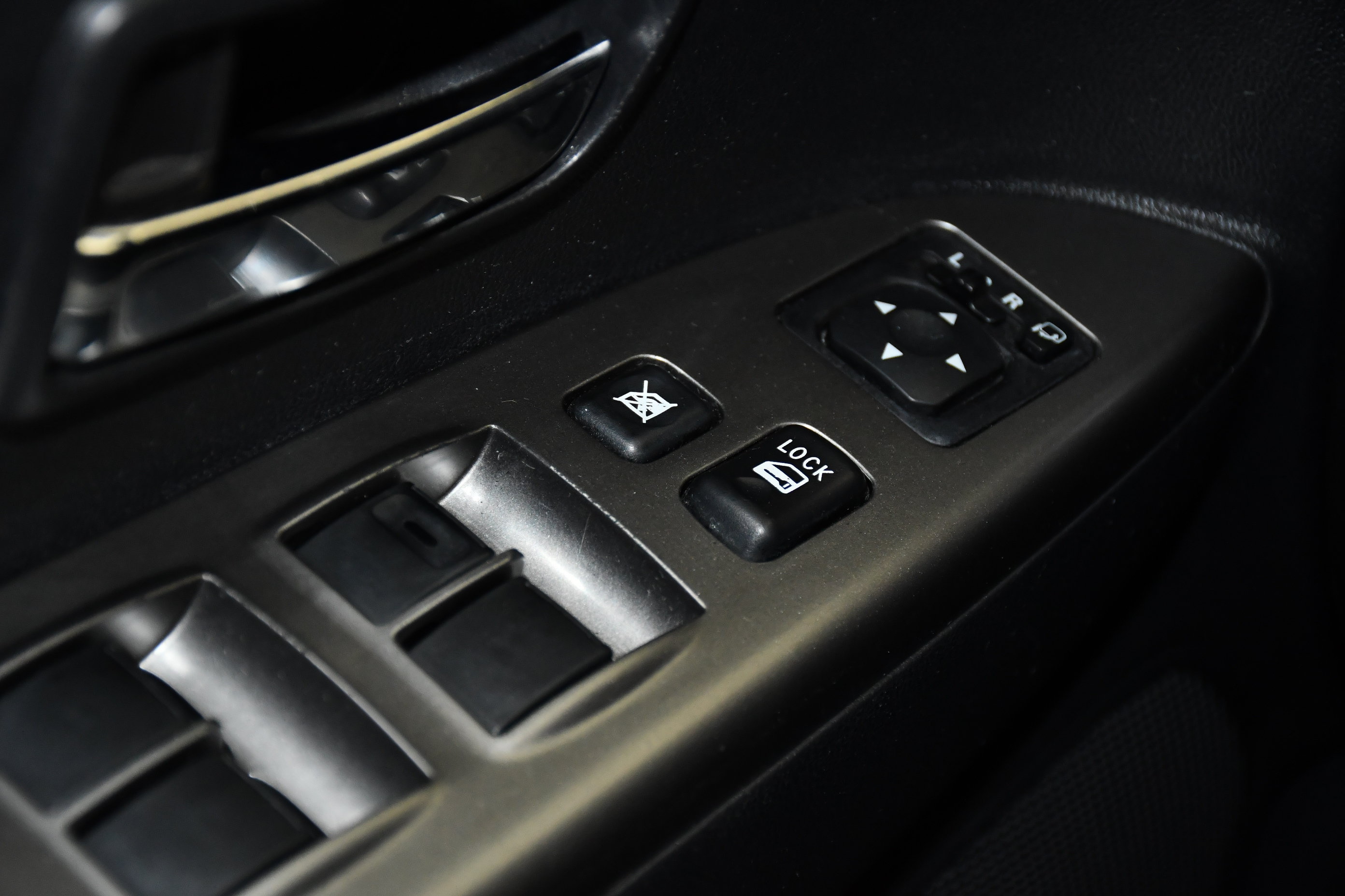 Used 2020 Mitsubishi Outlander Sport SE AWD/4WD image 34