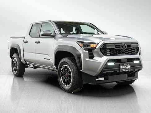 Used 2026 Toyota Tacoma TRD Off-Road AWD/4WD image 7