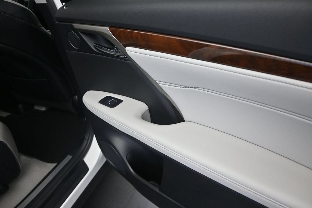 New 2026 Lexus RX 350 FWD image 21