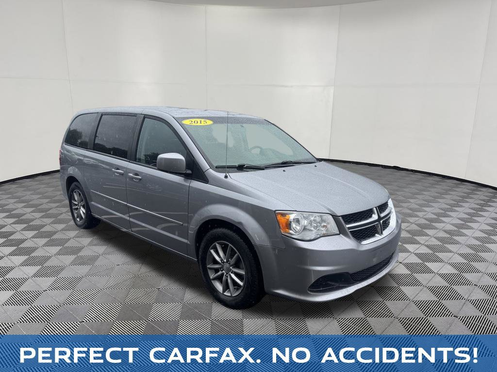 Used 2015 Dodge Grand Caravan SE FWD image 4