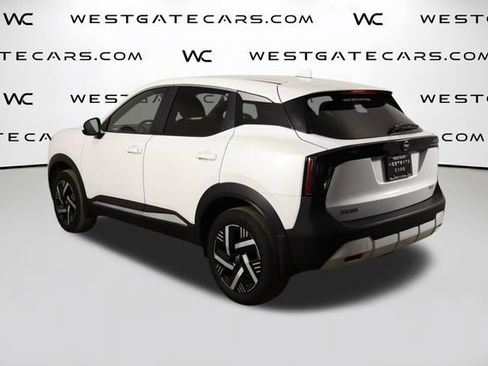 Used 2025 Nissan Kicks SV FWD image 38