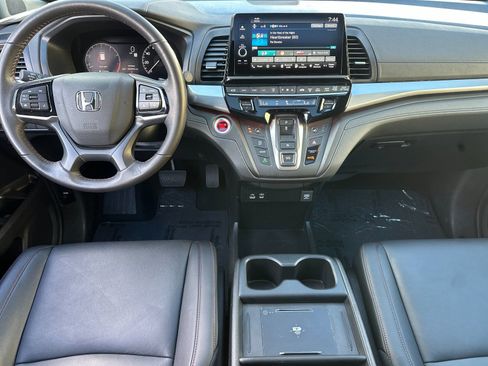 Used 2025 Honda Odyssey Sport-L image 13