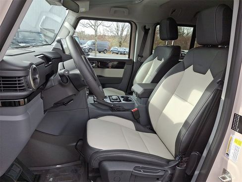 New 2025 INEOS Grenadier Fieldmaster Edition image 6