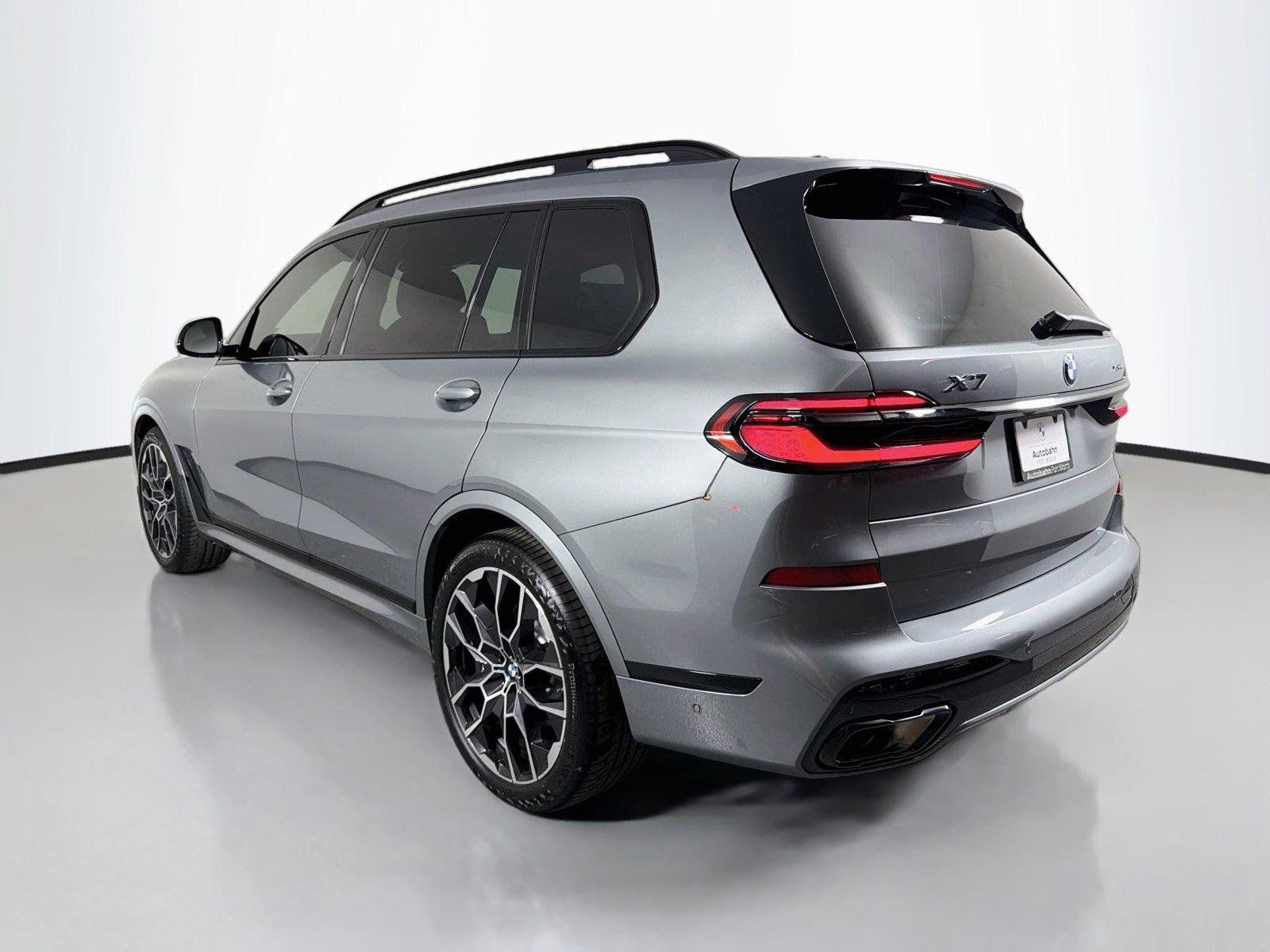 New 2027 BMW X7 xDrive40i w/ Executive Package AWD/4WD image 7